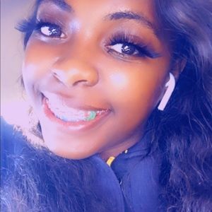 Meet your Posher, Destiny